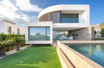 Villa de 3 dormitorios en Finestrat, España No. 1282
