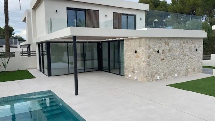 Villa de 3 dormitorios en Alicante, Spain No. 1148 № 4