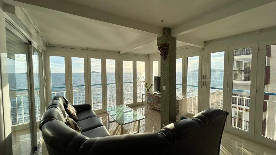 Apartamento de 2 dormitorios en Benidorm, Spain No. 1216 № 1
