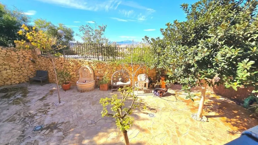 Сasa de 4 dormitorios en Cabo De Las Huertas, España No. 1486 № 19
