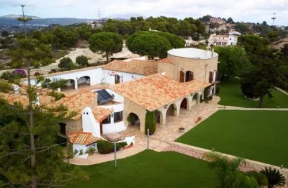 Villa de 4 dormitorios en Fustera, Spain No. 1003