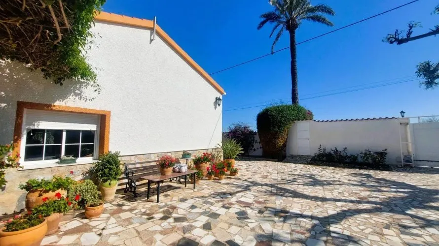 Сasa de 5 dormitorios en La Marina, España No. 1485 № 28