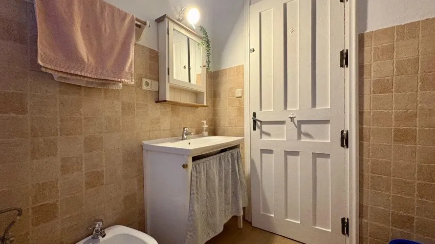 Apartamento de 2 dormitorios en Madrid, España No. 1558 № 8