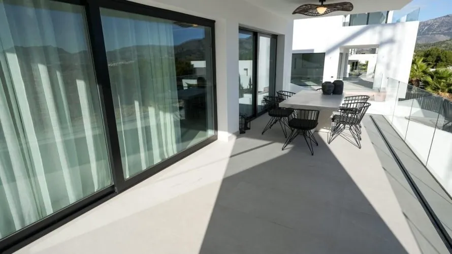 Villa de 3 dormitorios en Polop, Spain No. 1077 № 2