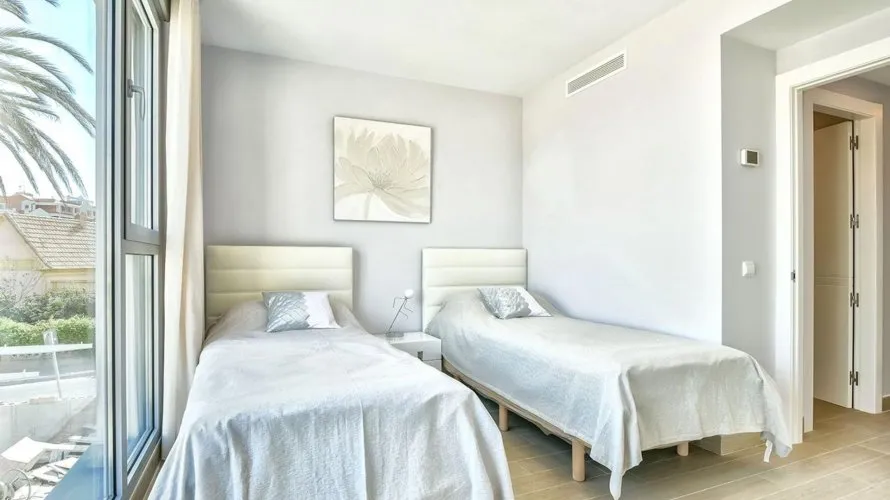 Apartamento de 3 dormitorios en Calpe, España No. 950 № 9