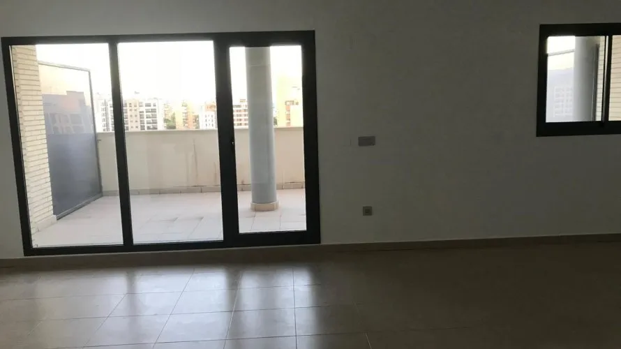 Ático de 4 dormitorios en Alicante, España No. 1408 № 13