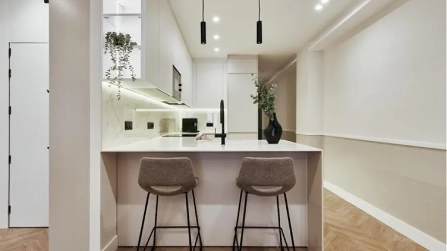 Apartamento de 3 dormitorios en Madrid, España No. 1299 № 3