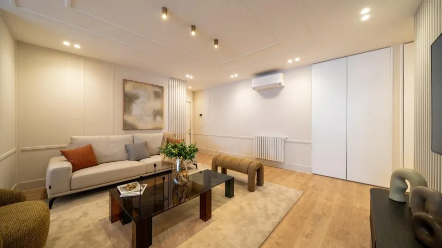 Apartamento de 3 dormitorios en Madrid, Spain No. 969 № 25