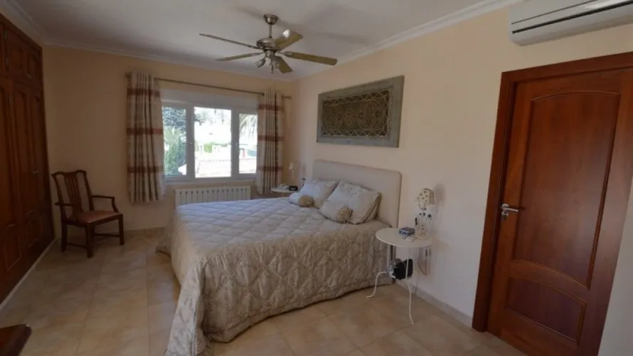 Villa de 276m² en Cabo Roig, España No. 981 № 11