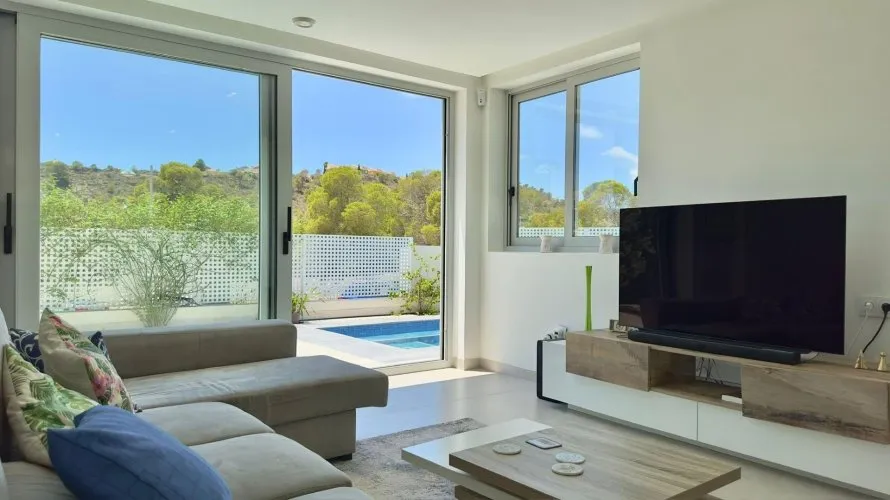 Villa de 3 dormitorios en Finestrat, España No. 1173 № 7