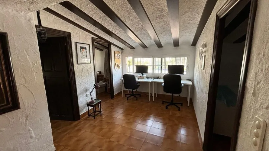 Villa de 4 dormitorios en Torrevieja, España No. 1257 № 10