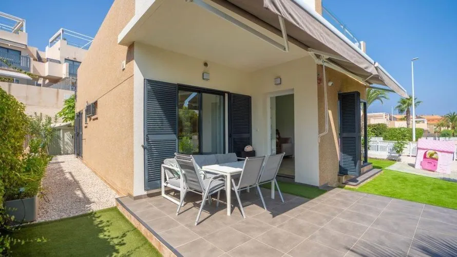 Villa de 3 dormitorios en La Zenia, Spain No. 1296 № 8