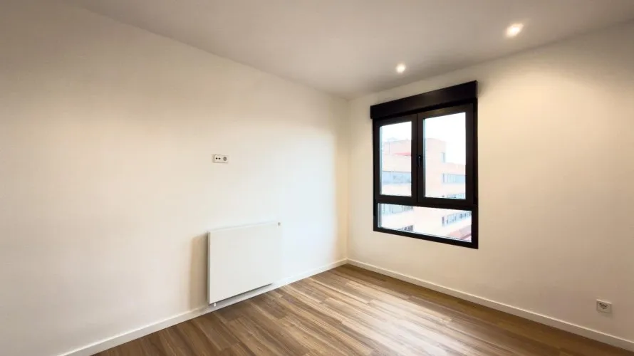 Apartamento de 3 dormitorios en Madrid, Spain No. 1352 № 27
