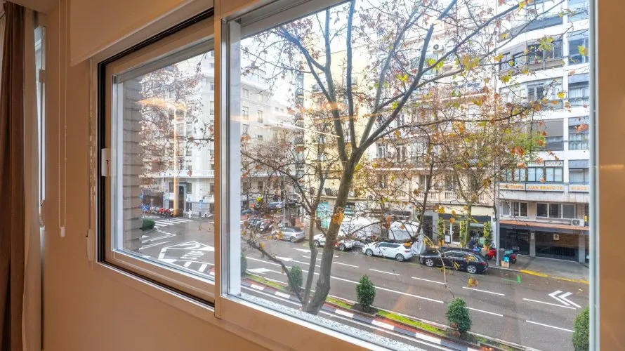 Apartamento de 3 dormitorios en Madrid, España No. 963 № 11