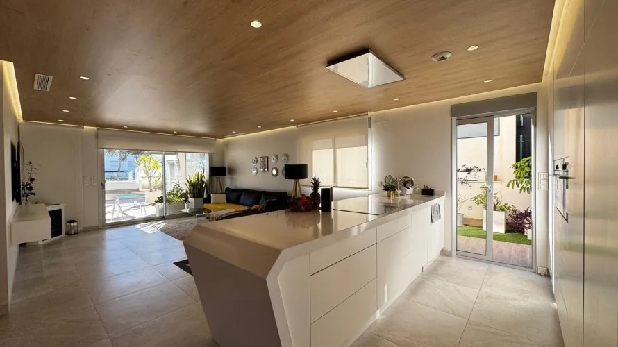 Villa de 4 dormitorios en Campoamor, España No. 1510 № 12