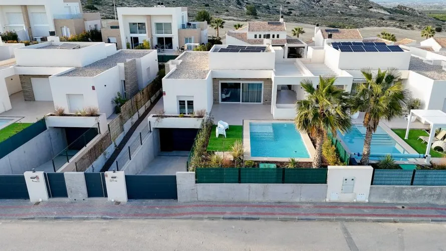 Villa de 362m² en Algorfa, España No. 1353 № 12