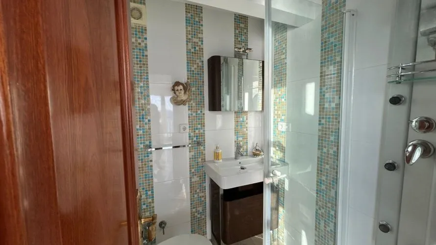 Apartamento de 2 dormitorios en Benidorm, Spain No. 1216 № 17