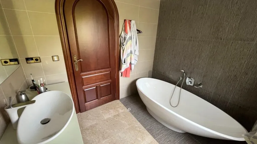 Villa de 4 dormitorios en Altea La Vella, Spain No. 1136 № 22