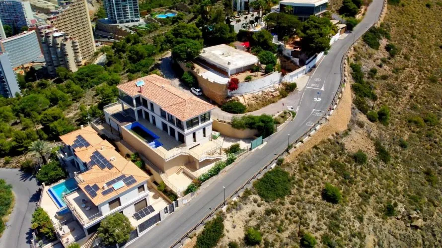 Apartamento de 4 dormitorios en Benidorm, España No. 1118 № 6