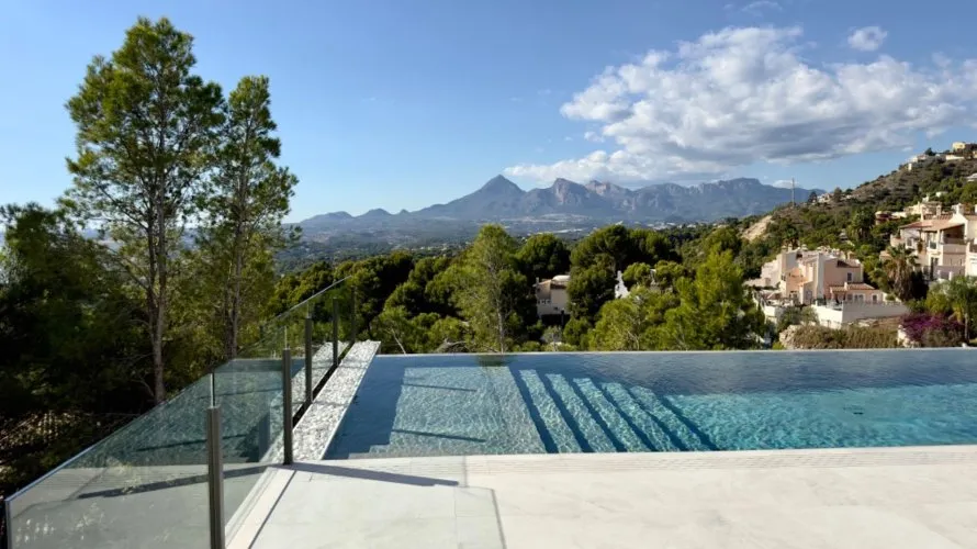 Villa de 5 dormitorios en Zona Altea Hills, España No. 930 № 3