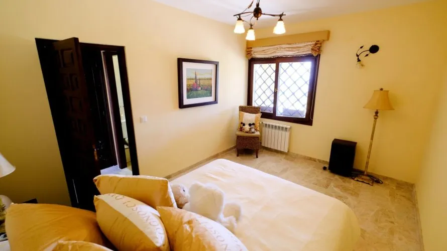 Villa de 4 dormitorios en Fustera, España No. 1003 № 18