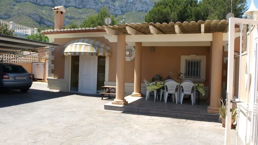Villa de 11 dormitorios en Dénia, España No. 1001 № 2