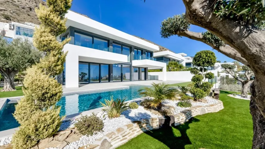 Villa de 7 dormitorios en Finestrat, España No. 1242 № 24