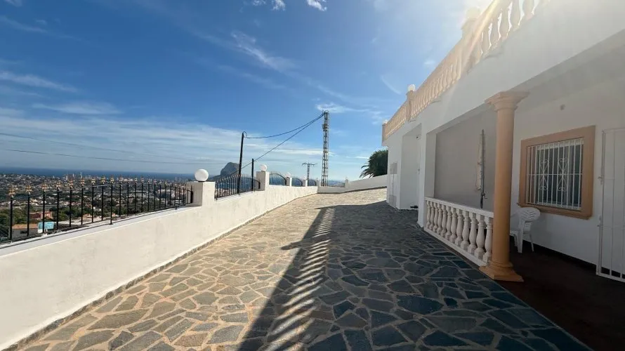 Villa de 384m² en Calpe, Spain No. 948 № 3