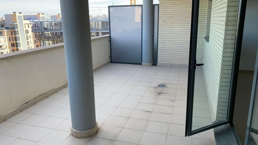 Ático de 4 dormitorios en Alicante, España No. 1408 № 23