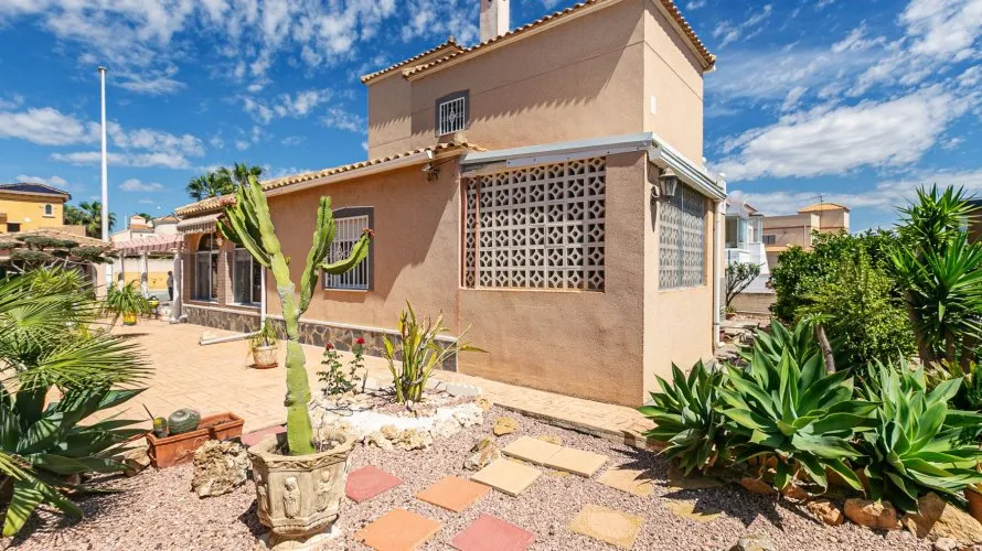 Villa de 158m² en Cabo Roig, España No. 1437 № 25