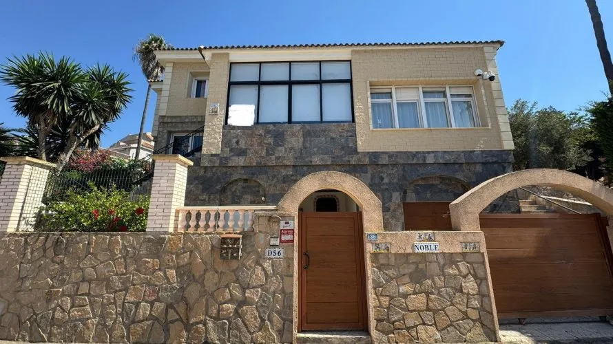 Villa de 5 dormitorios en Campoamor, Spain No. 1281 № 1