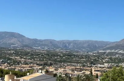 Villa de 4 dormitorios en Albir, Spain No. 1181