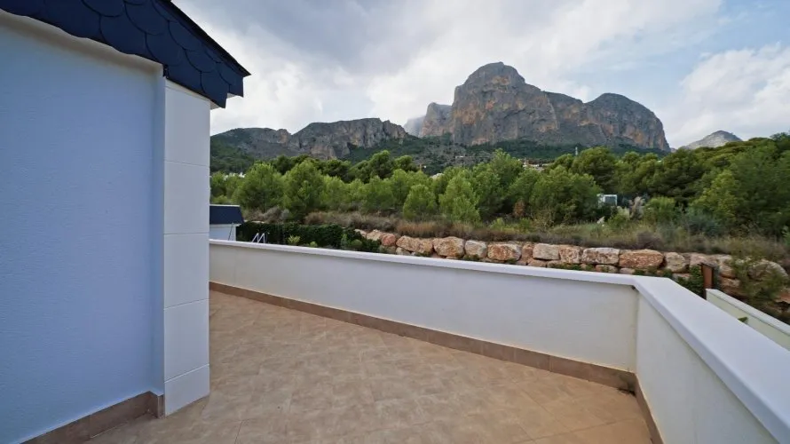 Villa de 3 dormitorios en Polop, España No. 1125 № 15