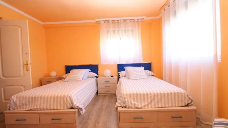 Villa de 5 dormitorios en Cabo Roig, Spain No. 1165 № 24