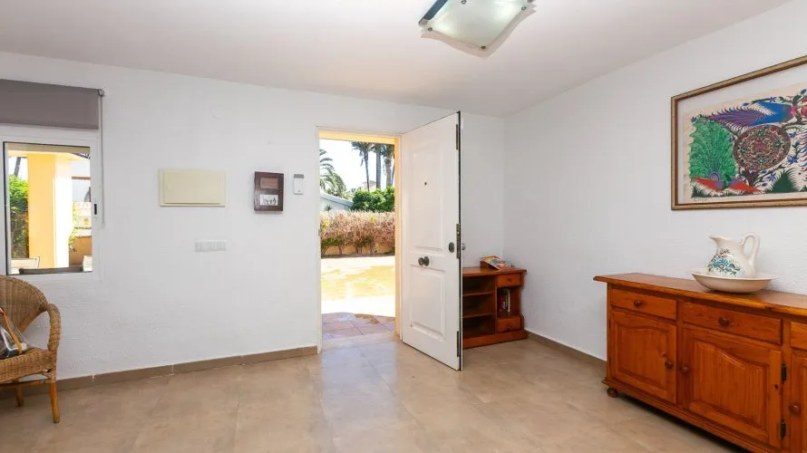 Villa de en La Zenia, España No. 1550 № 25