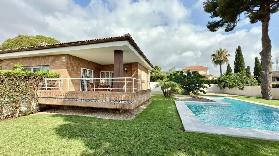 Villa de 3 dormitorios en La Nucia, España No. 968 № 26