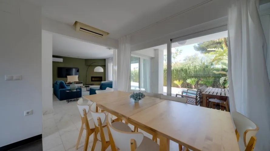 Villa de 4 dormitorios en Albir, Spain No. 1151 № 4