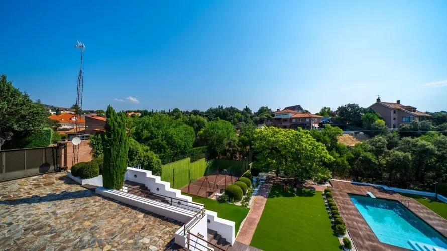 Apartamento de 8 dormitorios en Las Rozas de Madrid, España No. 1636 № 7