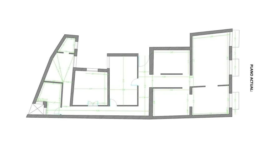 Apartamento de 4 dormitorios en Madrid, España No. 1600