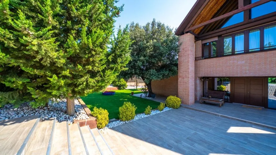 Apartamento de 8 dormitorios en Las Rozas de Madrid, España No. 1636 № 21