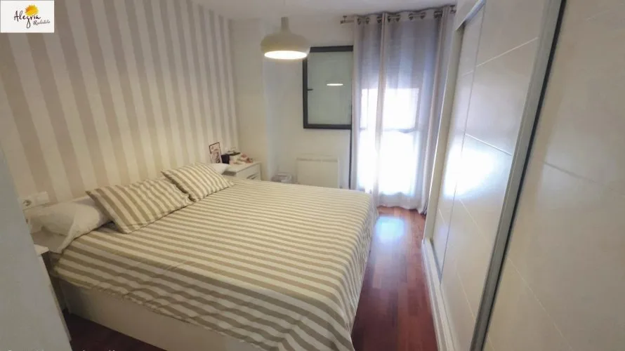 Apartamento de 3 dormitorios en Alicante, España No. 1646 № 4