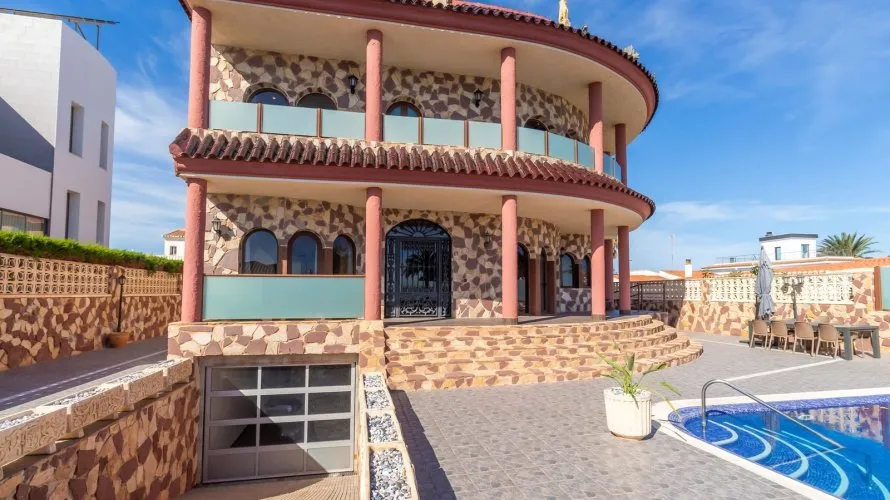 Villa de 624m² en La Zenia, España No. 1591 № 28