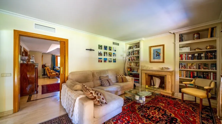 Apartamento de 6 dormitorios en Pozuelo de Alarcón, España No. 1573 № 17