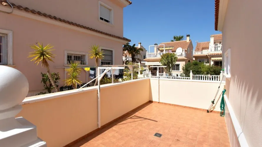 Villa de 180m² en Torrevieja, España No. 1587 № 20