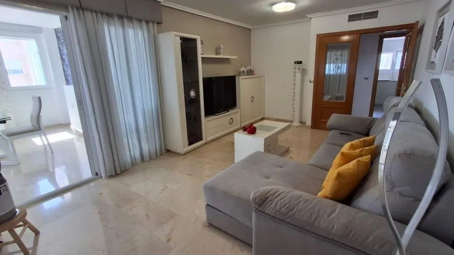 Apartamento de 136m² en Benidorm, España No. 1684 № 1