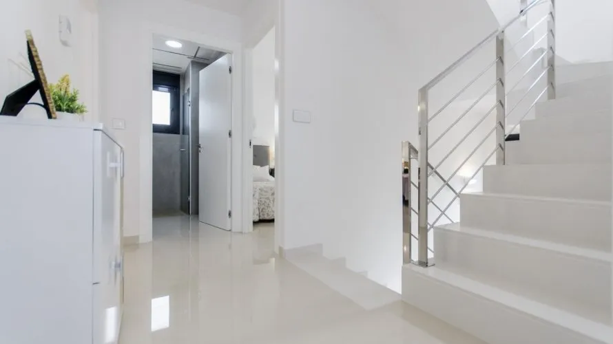 Villa de 4 dormitorios en San Miguel de Salinas, España No. 1687 № 6