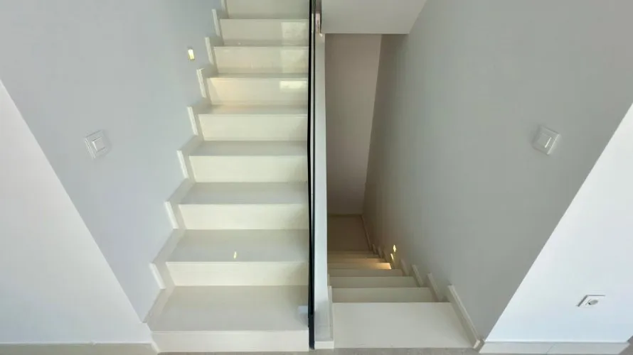 Villa de 4 dormitorios en Mutxamel, España No. 1690 № 17