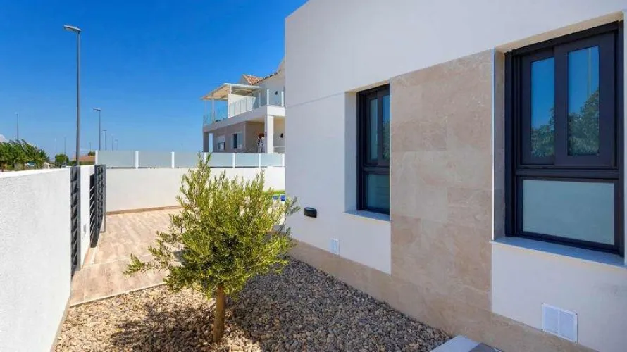 Villa de 3 dormitorios en Daya Nueva, España No. 1728 № 21