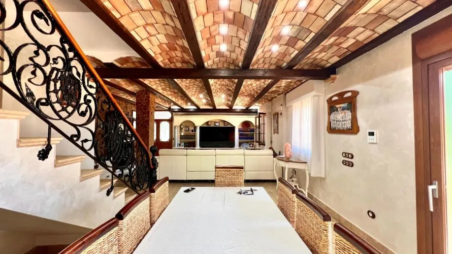 Villa de 4 dormitorios en Almoradí, España No. 1735 № 3