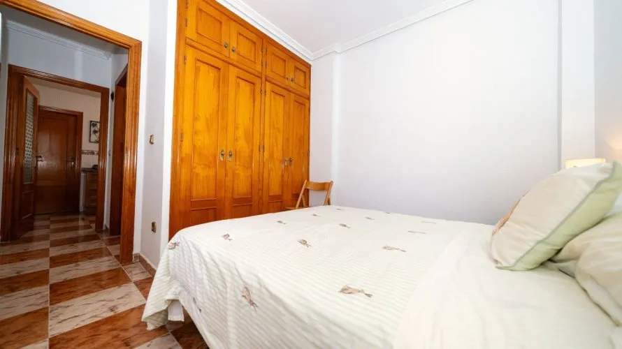 Villa de 96m² en La Zenia, España No. 1744